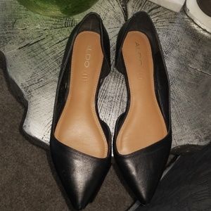 Pointed Toes Flats